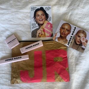 Jones Road Champagne holiday kit without mini balm